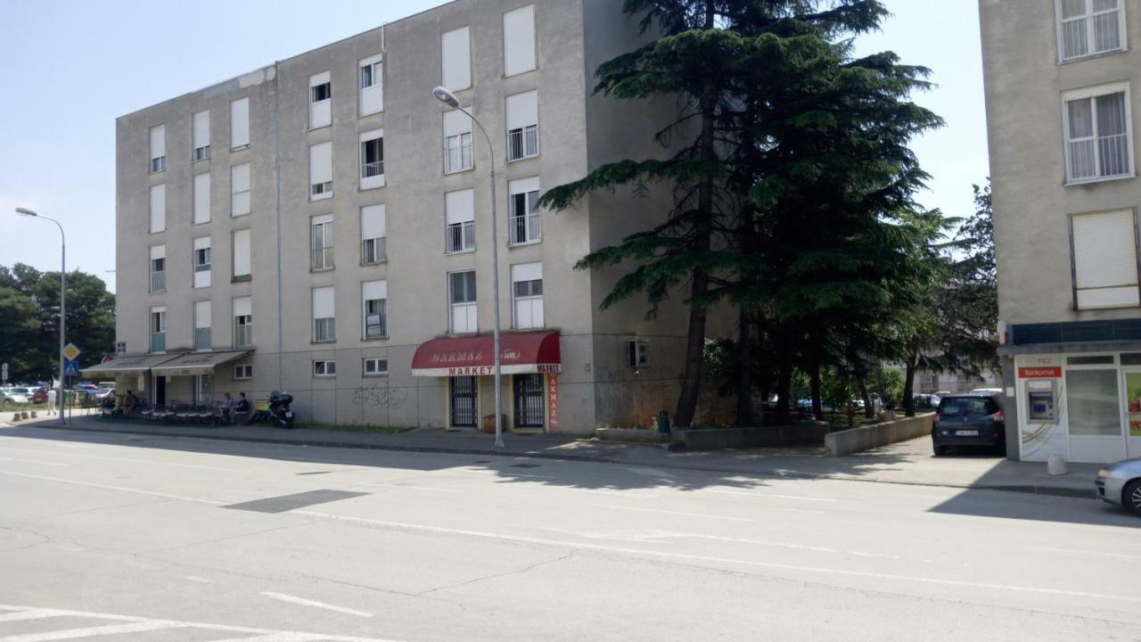 Apartments Zara- Zd Exteriér fotografie